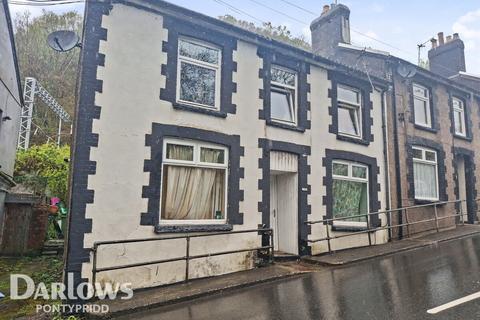 3 bed property, in Berw Road, £100,000