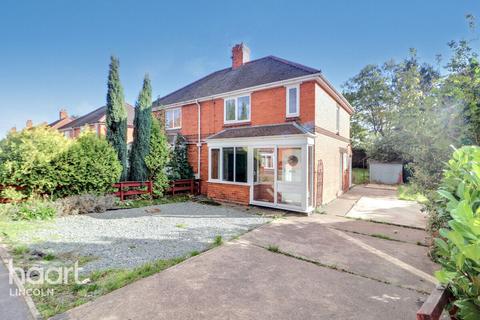 3 bed property, in Skellingthorpe Road, £220,000