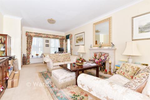 5 bed property, in Rubin Place, £1,100,000