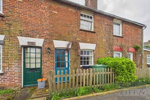 2 bed property, in Wittersham Road, £275,000