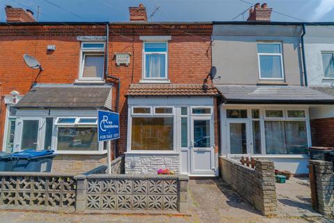 3 bed property, in Cotteridge Road, £240,000