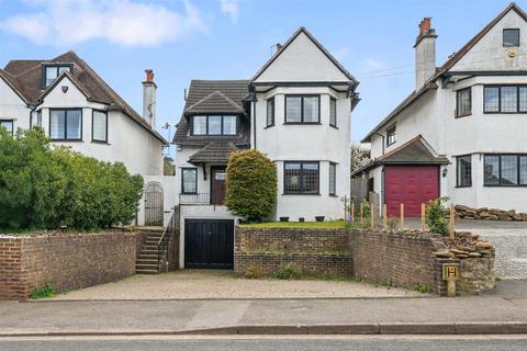 4 bed property, in Binscombe Lane, £850,000