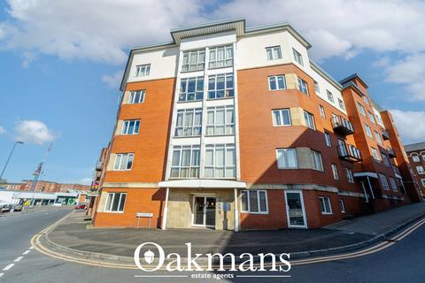 2 bed property, in Townsend Way, £150,000