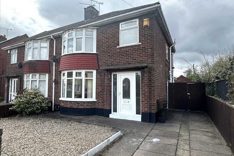 3 bed property, in Cemetery Road, £155,000
