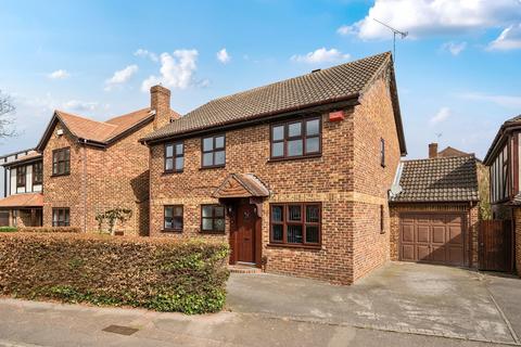 4 bed property, in Barncroft Drive, £550,000