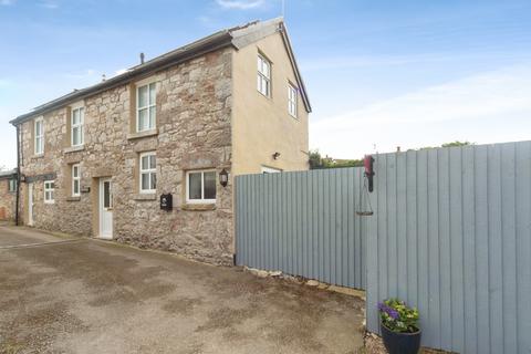 2 bed property, in Dolwen Road, £250,000
