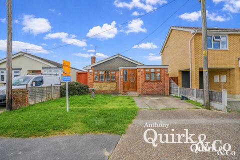 2 bed property, in Heideburg Road, £260,000