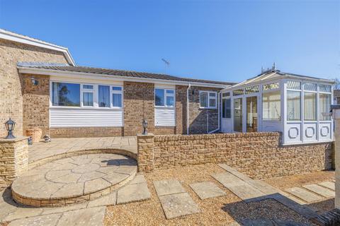 4 bed property, in Chichester Road, £315,000