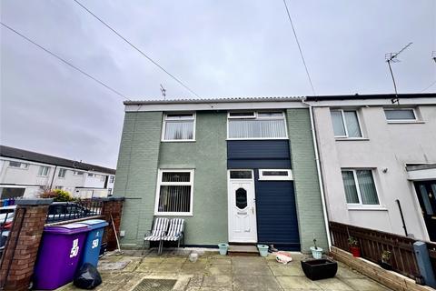 4 bed property, in Hare Croft, £140,000