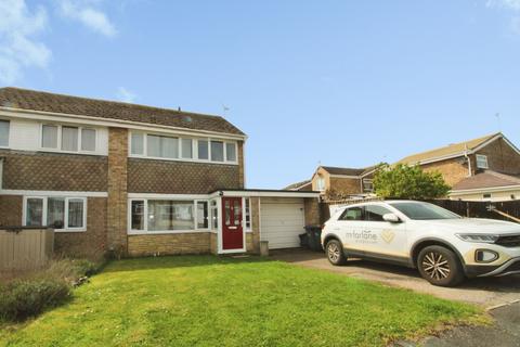 3 bed property, in Deansfield, £315,000