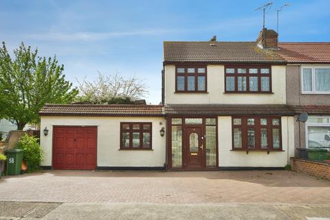 3 bed property, in Eastbury Road, £625,000