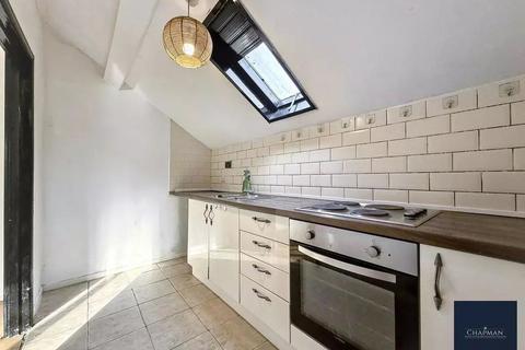 2 bed property, in Flat 5 Penrhiwfer Court, £30,000