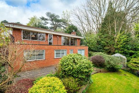 4 bed property, in 37 Ormes Lane, £695,000