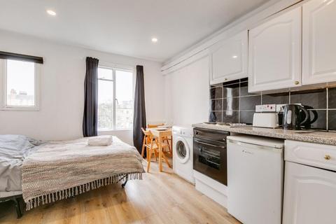 6 bed property, in Penywern Road, £1,450,000