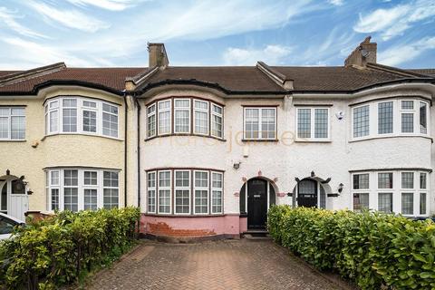 3 bed property, in Brockenhurst Gardens, £799,950