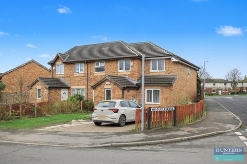 5 bed property, in Wrigley Avenue Bradford BD4, £280,000
