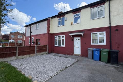 3 bed property, in Marple Grove, £300,000