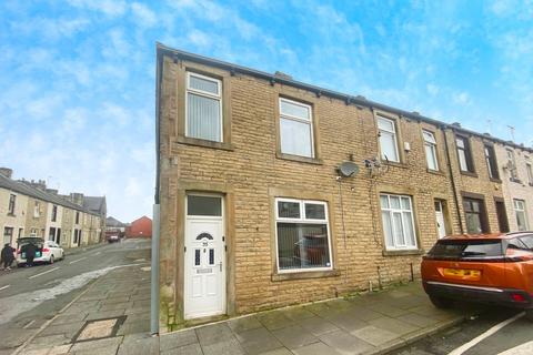3 bed property, in Woodbine Road, £105,000