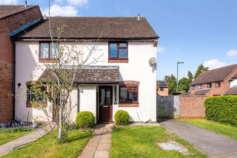 2 bed property, in Highfield Lane, £297,500