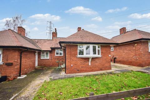 1 bed property, in Long Causeway, £105,000