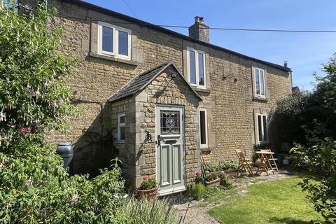5 bed property, in Lansdowne, £795,000