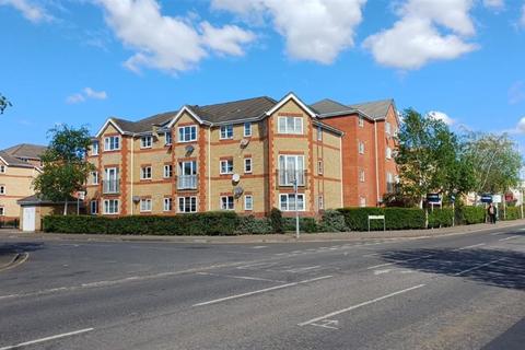 1 bed property, in Winery Lane, £170,000