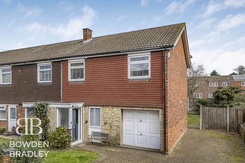 3 bed property, in The Brambles, £500,000