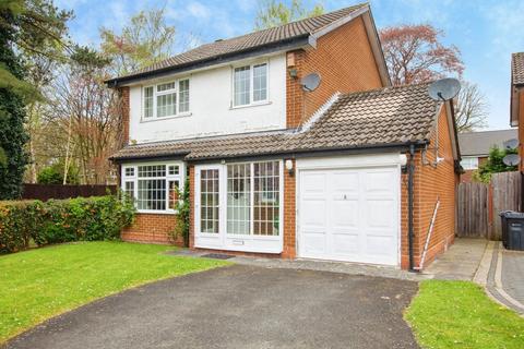 4 bed property, in Pavenham Drive, £610,000