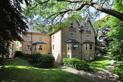 2 bed property, in Chancery Rise, £169,995