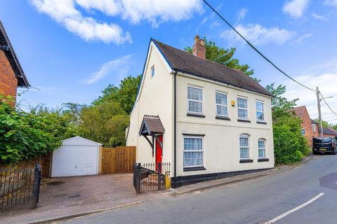 3 bed property, in Sheep Fair, £390,000