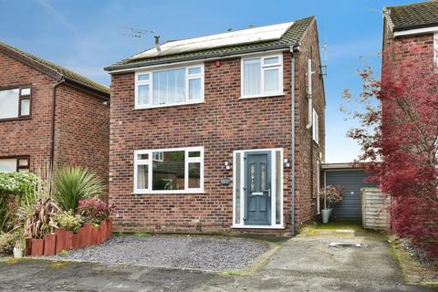 3 bed property, in Trafford Drive, £500,000
