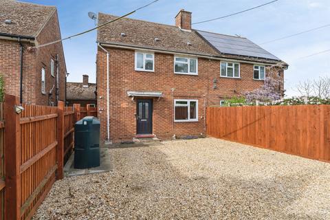 3 bed property, in South Road, £240,000
