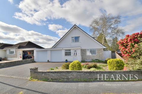 3 bed property, in Dorset Avenue, £550,000