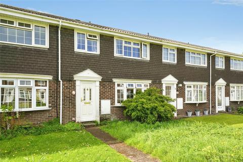 3 bed property, in Redpoll Way, £215,000