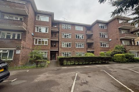 1 bed property, in Hulse Road, £70,000