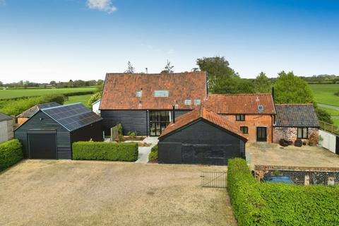 6 bed property, in All Saints South Elmham, £800,000