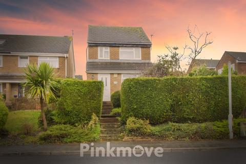 3 bed property, in Pontymason Lane, £190,000