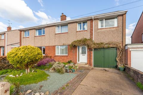 3 bed property, in 39 Rydal Crescent, £235,000