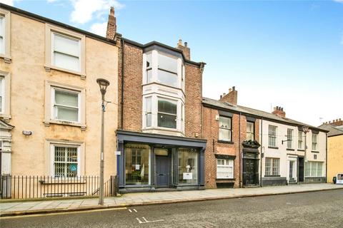 2 bed property, in Norfolk Street, £199,000