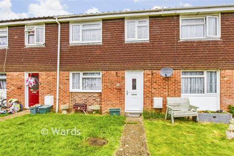 3 bed property, in Fuggles Close, £270,000