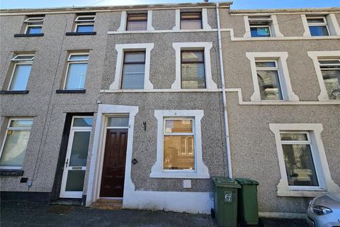3 bed property, in Pool Lane, £139,950
