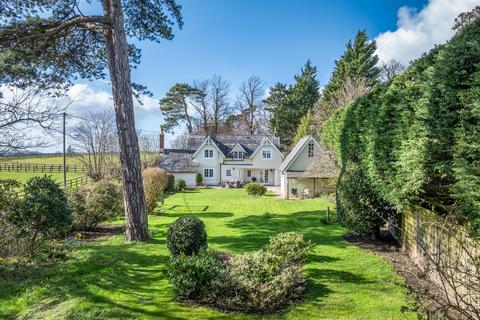 4 bed property, in Burton Park Road, £950,000