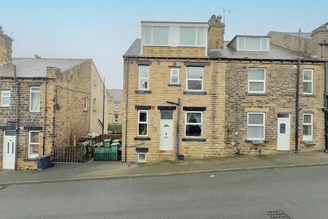 3 bed property, in Eggleston Street, £210,000
