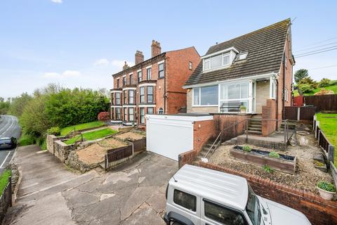 4 bed property, in Tontine Road, £375,000