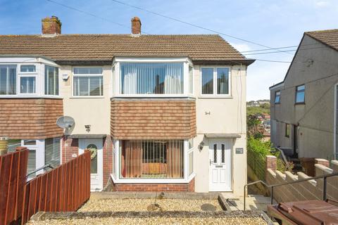 3 bed property, in Greenacres, £250,000