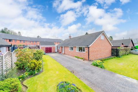 3 bed property, in Llandyssil, £300,000