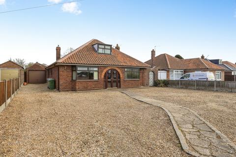 4 bed property, in Reepham Road, £400,000