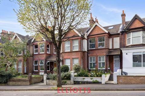 3 bed property, in Sackville Road, £650,000