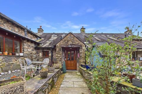 4 bed property, in Firbank, £425,000