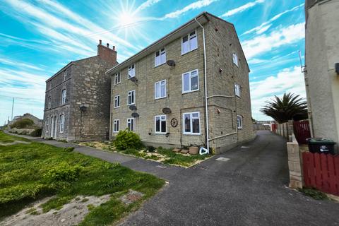 1 bed property, in Weston Street, £90,000